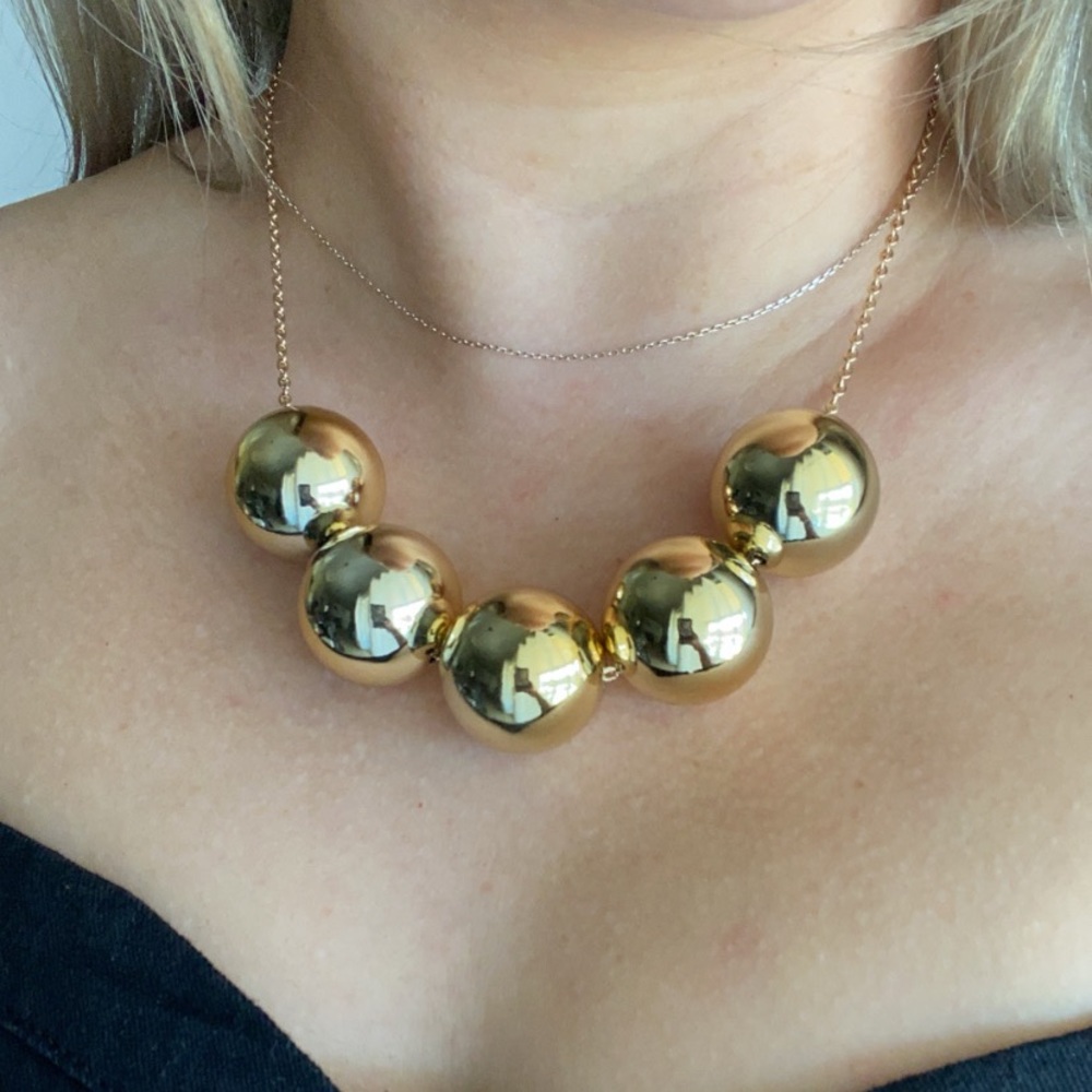 Gold chunky beaded necklace